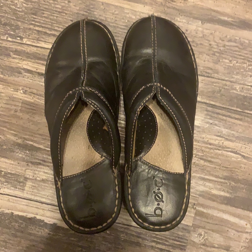 Black Clogs - Picture 2 of 7